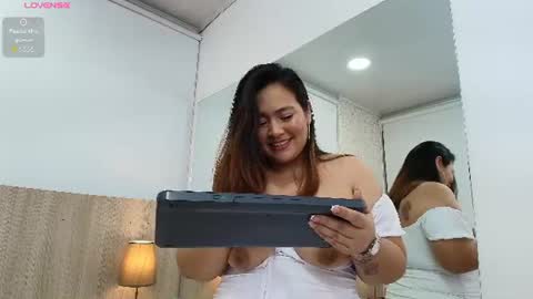 Agata Hernandez online show from 25, 6, 2026