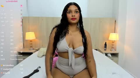 Agata Ortiz online show from 10, 3, 2025