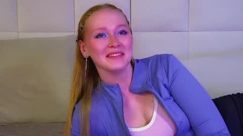Snapshot of agatafoxley chatting on 29, 4, 2026 AgataFoxley online show from 29, 4, 2026