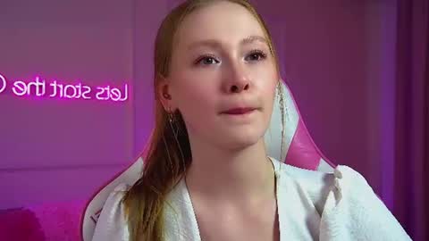 Snapshot of agatafoxley chatting on 23, 6, 2026 AgataFoxley online show from 23, 6, 2026