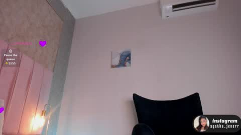 agatha_jener online show from 5, 4, 2026