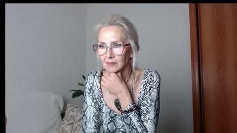 Snapshot of agatha_moore_ chatting on 17, 9, 2025 Agatha online show from 17, 9, 2025