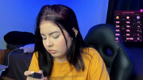 Snapshot of agatha_riccie chatting on 4, 2, 2025 Cat online show from 4, 2, 2025