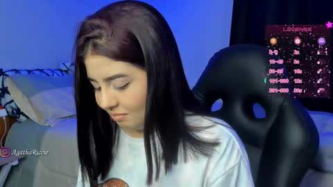 Snapshot of agatha_riccie chatting on 7, 3, 2025 Cat online show from 7, 3, 2025