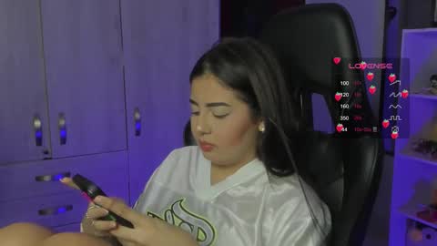 Snapshot of agatha_riccie chatting on 1, 10, 2025 Cat online show from 1, 10, 2025