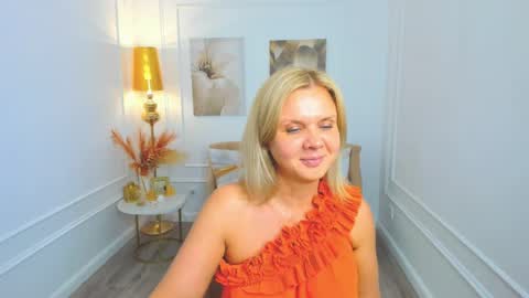 Snapshot of agathaklouin chatting on 12, 5, 2026 Agatha online show from 12, 5, 2026