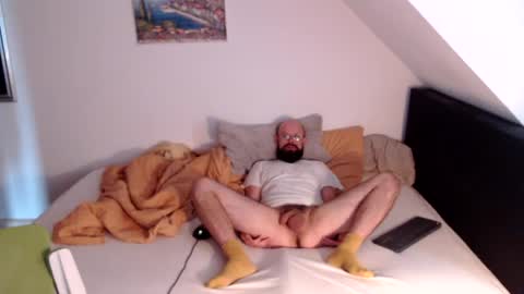 Snapshot of age_of_pleasure chatting on 23, 7, 2026 age_of_pleasure online show from 23, 7, 2026