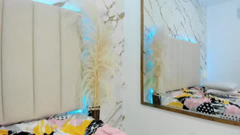 Snapshot of aggy_castel chatting on 13, 11, 2025 Aggy online show from 13, 11, 2025