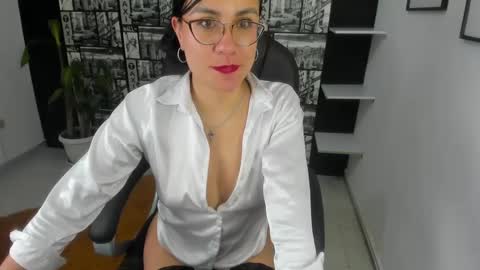 Snapshot of aghata_moon chatting on 20, 12, 2024 Aghata Moon online show from 20, 12, 2024