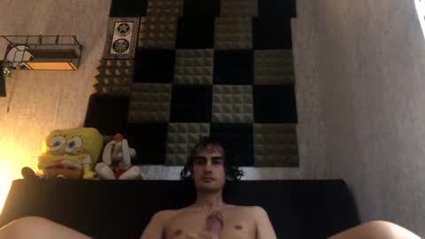 Snapshot of ahbehbi12 chatting on 4, 12, 2024 ahbehbi12 online show from 4, 12, 2024