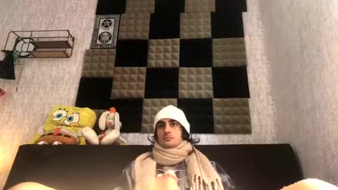 Snapshot of ahbehbi12 chatting on 6, 12, 2024 ahbehbi12 online show from 6, 12, 2024