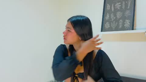 AHSLY online show from 17, 4, 2026