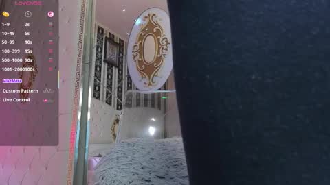 aidasina online show from 18, 10, 2025