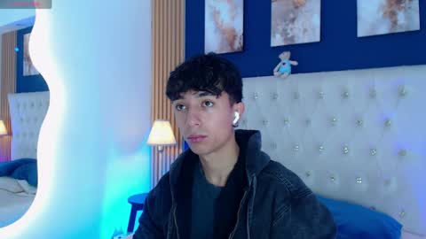 Snapshot of aiden_rivers_ chatting on 22, 4, 2026 Aiden online show from 22, 4, 2026