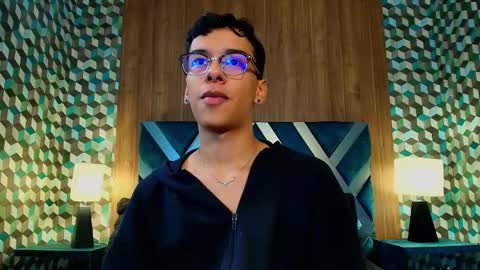 Snapshot of aiden_royce chatting on 20, 9, 2025 aiden_royce online show from 20, 9, 2025