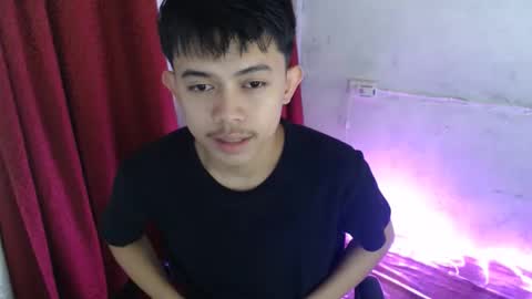 Snapshot of aidencummerx chatting on 5, 10, 2025 Den online show from 5, 10, 2025