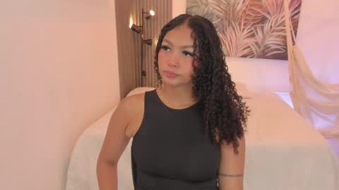 Snapshot of ailann_ chatting on 20, 5, 2026 Alisson online show from 20, 5, 2026