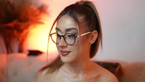 Snapshot of aileenaxa chatting on 10, 6, 2026 Aileen online show from 10, 6, 2026