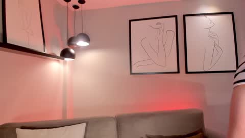 Snapshot of aileenvega chatting on 12, 12, 2024 AILEEN VEGA online show from 12, 12, 2024