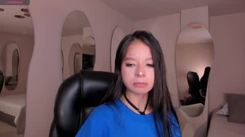 Snapshot of aileenvega chatting on 12, 1, 2025 AILEEN VEGA online show from 12, 1, 2025