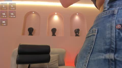 Snapshot of aileenvega chatting on 18, 1, 2025 AILEEN VEGA online show from 18, 1, 2025