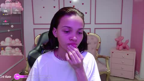 Snapshot of ailen_t chatting on 6, 12, 2024 Ailen online show from 6, 12, 2024