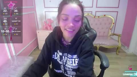 Snapshot of ailen_t chatting on 20, 12, 2024 Ailen online show from 20, 12, 2024