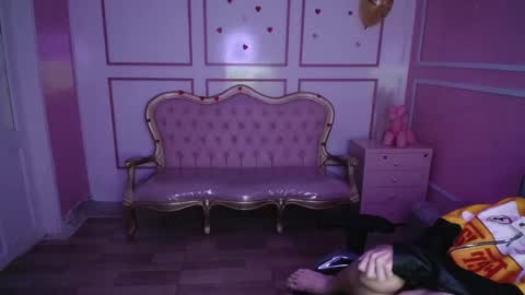 Snapshot of ailen_t chatting on 10, 1, 2025 Ailen online show from 10, 1, 2025