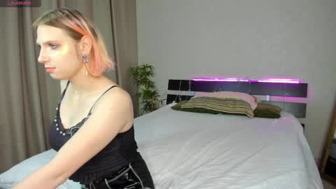 Snapshot of aina_faina chatting on 29, 12, 2024 Aina online show from 29, 12, 2024