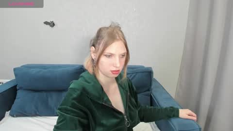 Snapshot of aina_faina chatting on 18, 1, 2025 Aina online show from 18, 1, 2025