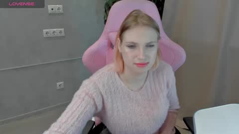 Snapshot of aina_faina chatting on 23, 1, 2025 Aina online show from 23, 1, 2025