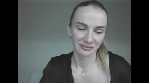 Snapshot of ainyrvixxen chatting on 20, 5, 2026 AinyrVixxen online show from 20, 5, 2026