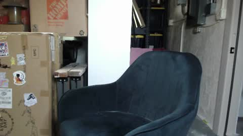 Leo  Airborn  Sir  Daddy online show from 19, 7, 2026