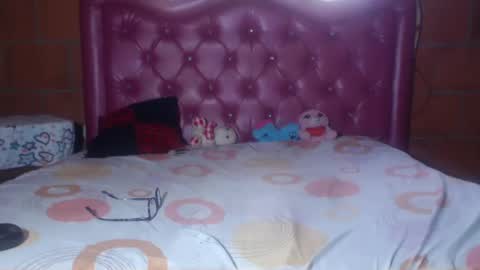 aisha koswell3 online show from 8, 2, 2025