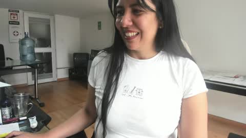 Snapshot of aisha_latina chatting on 21, 5, 2026 Katie online show from 21, 5, 2026