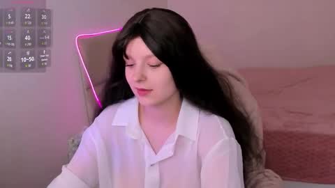 Aisha online show from 7, 10, 2025