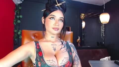 Ahitana Russ online show from 8, 2, 2025