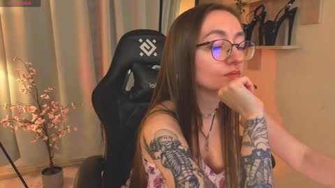 akaheby online show from 17, 4, 2026