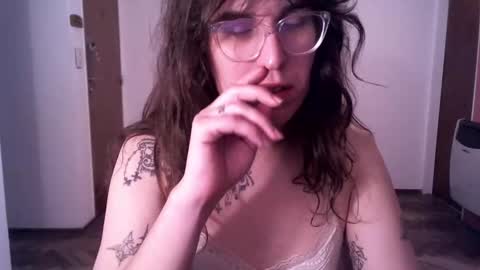 Snapshot of akamedolle chatting on 26, 9, 2025 Veronica Akame 3 online show from 26, 9, 2025