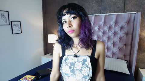 Snapshot of akane_uwu chatting on 18, 2, 2025 A K A N E U W U online show from 18, 2, 2025