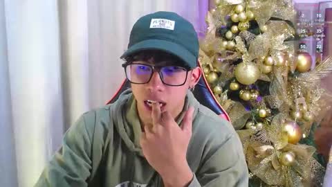 akazaboy online show from 17, 12, 2025