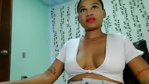 Snapshot of akemy_saunderz chatting on 31, 5, 2026 akemy_saunderz online show from 31, 5, 2026