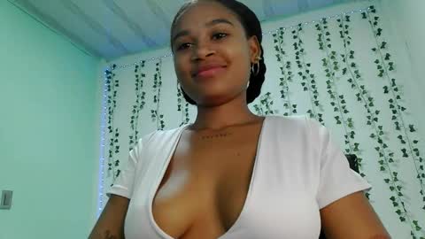 Snapshot of akemy_saunderz chatting on 7, 6, 2026 akemy_saunderz online show from 7, 6, 2026