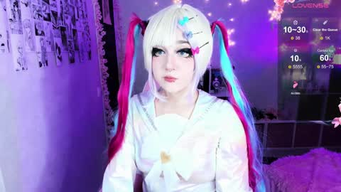 Snapshot of aki__ra chatting on 10, 2, 2025 Aki online show from 10, 2, 2025