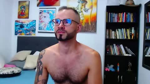 Snapshot of akiles_r chatting on 20, 12, 2024 akiles online show from 20, 12, 2024