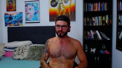 Snapshot of akiles_r chatting on 5, 2, 2025 akiles online show from 5, 2, 2025