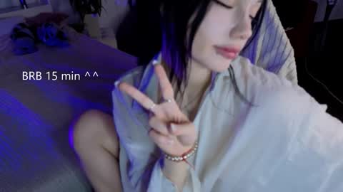  Akira please help me get my first 50 thumps up online show from 28, 11, 2025