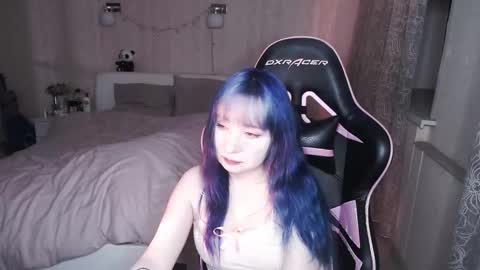 akirahartyx online show from 17, 2, 2026