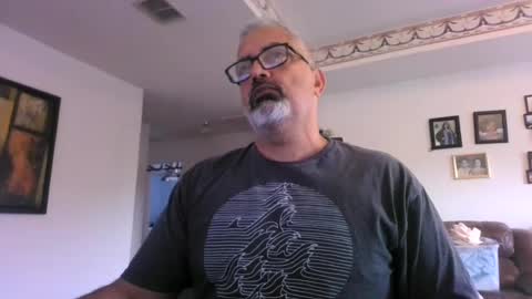 Snapshot of aladdin31673 chatting on 18, 7, 2026 aladdin31673 online show from 18, 7, 2026