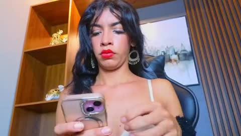 Snapshot of alahia__rodriguez chatting on 4, 5, 2026 Alahia Rodriguez online show from 4, 5, 2026